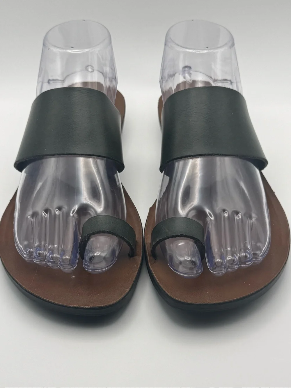 Aerosoft Dark Green and Brown Leather Toe-Ring Slide Sandals Size‎ 39 (US 8-8.5)
